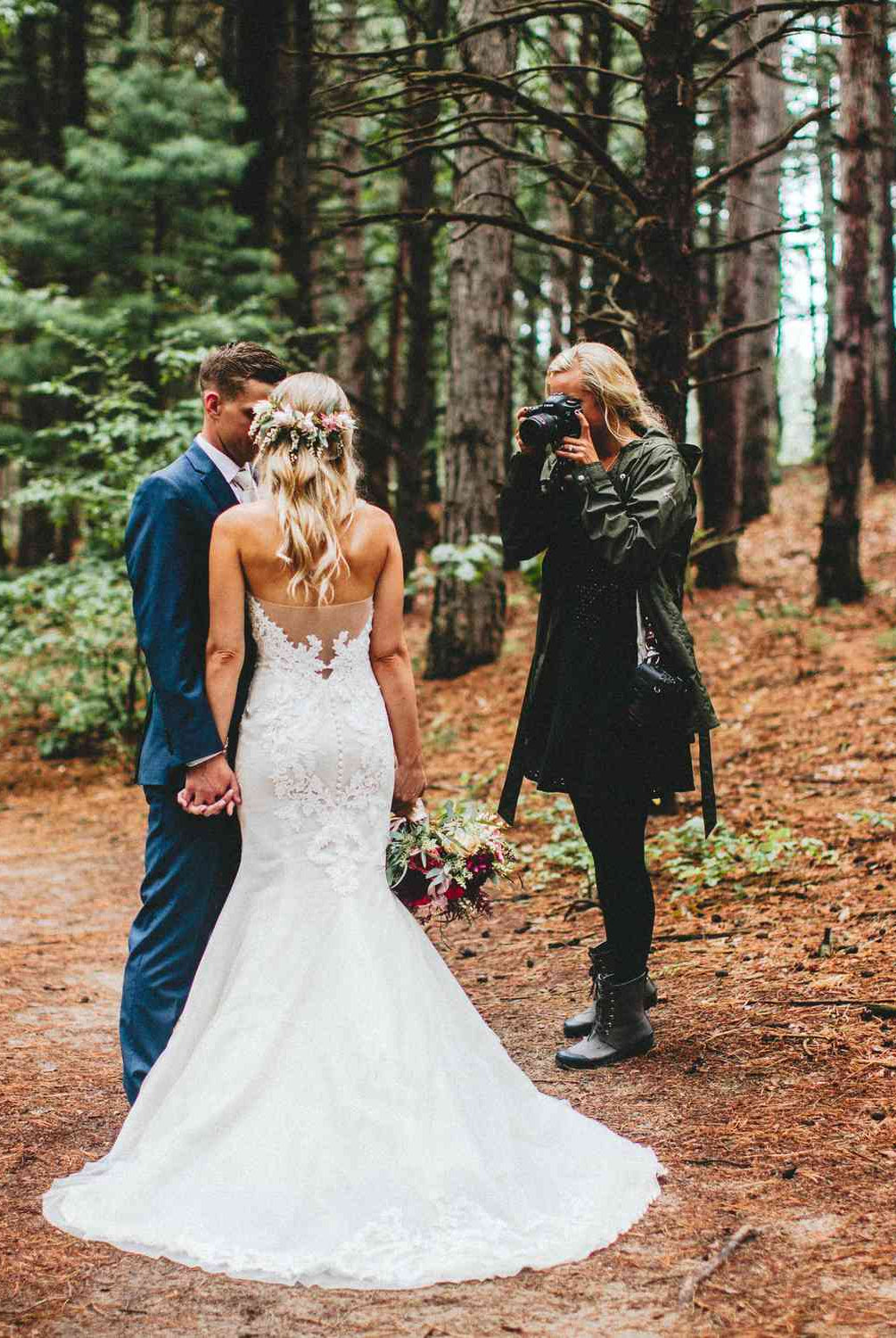 TOP TIPS TO GET THE BEST WEDDING PHOTOS by Ronald Joyce