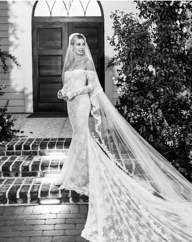CELEBRITY WEDDING DRESSES